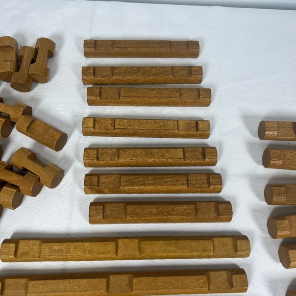 Lot Of 118 Clean Wooden Lincoln Logs And Roof Pieces For Building K'NEX 2014 - Picture 8 of 10